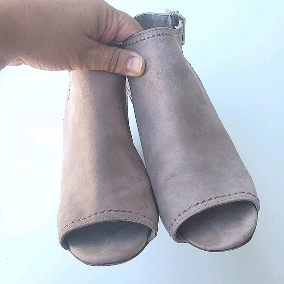 Schutz Hermina Peep Toe Nubuck Bootie - Picture 4 of 6